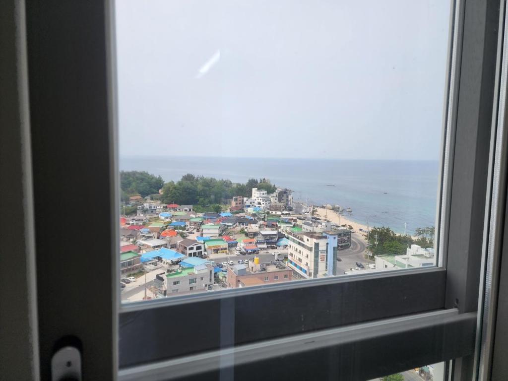 강릉 교외 지역의 프라이빗 하우스 (82m², 침실 3개, 프라이빗 욕실 2개)