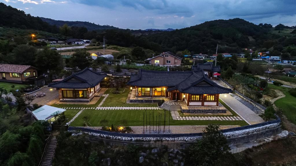 공주 반포면의 프라이빗 하우스 (5000m², 침실 1개, 프라이빗 욕실 1개) 호텔 솔직 후기 | 0성급 숙소 🌟 post thumbnail image