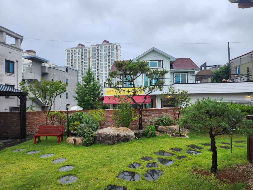 퇴계동의 프라이빗 하우스 (93m², 침실 3개, 프라이빗 욕실 1개)