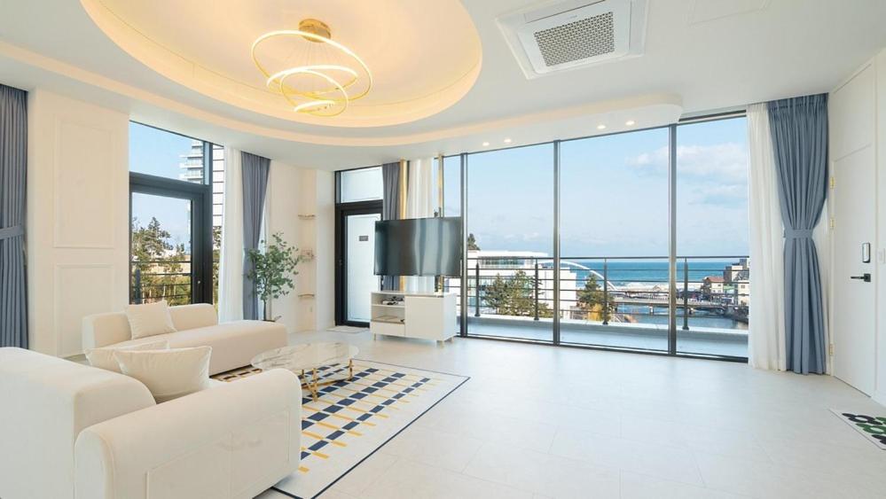 Gangneung Beach Hill Pension