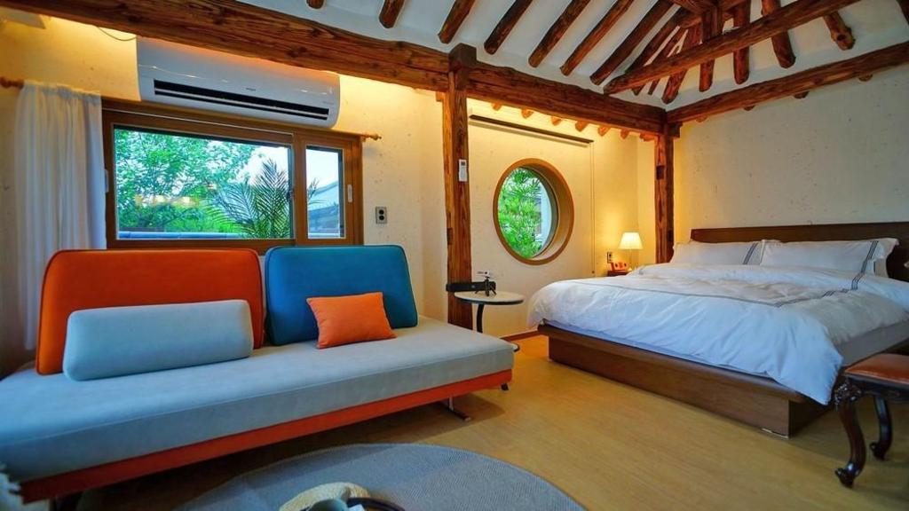 전주 4.5성급 호텔 | 감성 한옥 하루 숙박 후기 🏨 post thumbnail image