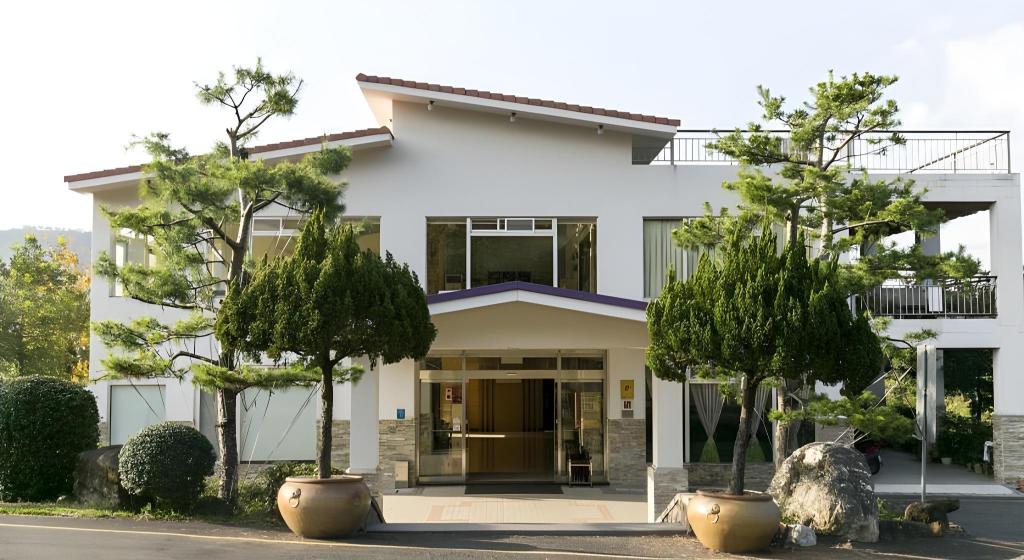 관쯔링 린 퀘이 위안 핫 스프링 리조트
