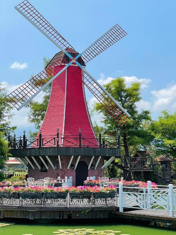Chateau Windmill