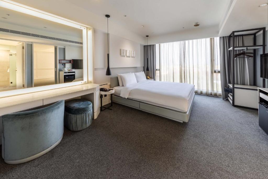 Hsin Hotel